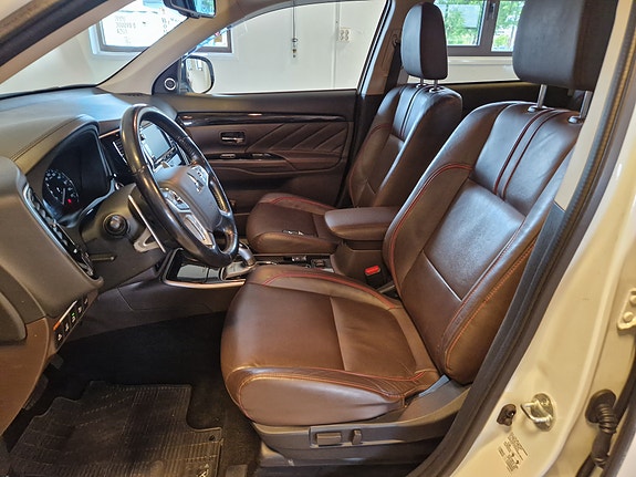 Mitsubishi Outlander 13 of 27