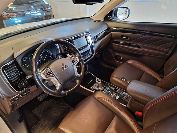 Mitsubishi Outlander 14 of 27