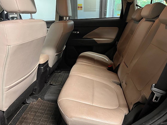 Mitsubishi Outlander 9 of 30