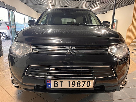 Mitsubishi Outlander 6 of 30