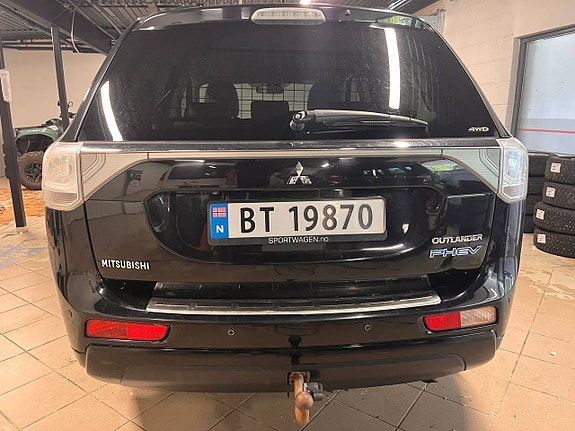 Mitsubishi Outlander 3 of 30