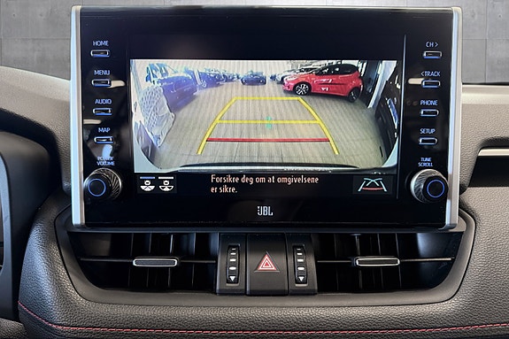 Toyota RAV4 Plug-in Hybrid 16 of 30