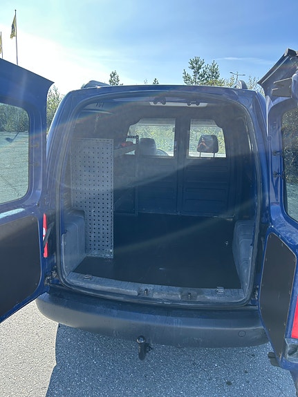 Volkswagen Caddy 10 of 13