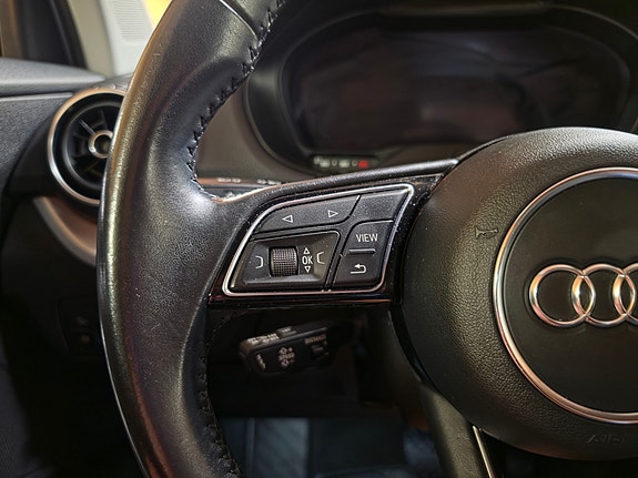 Audi Q2 26 of 30