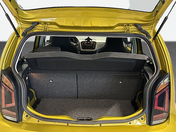 Volkswagen UP! 13 of 13