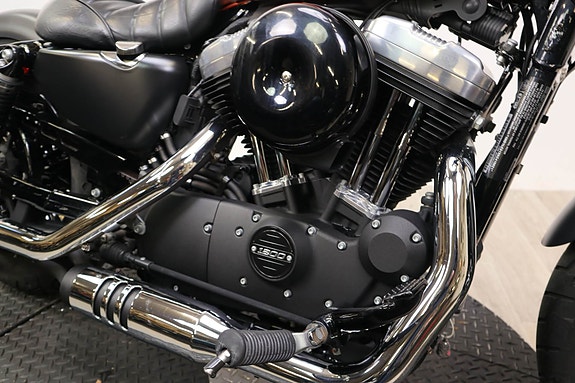 Harley-Davidson Sportster Forty-Eight Special 14 of 15
