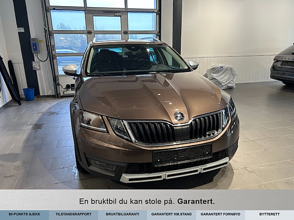 Skoda Octavia Scout 4 of 15