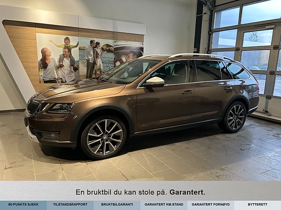 Skoda Octavia Scout 2 of 15