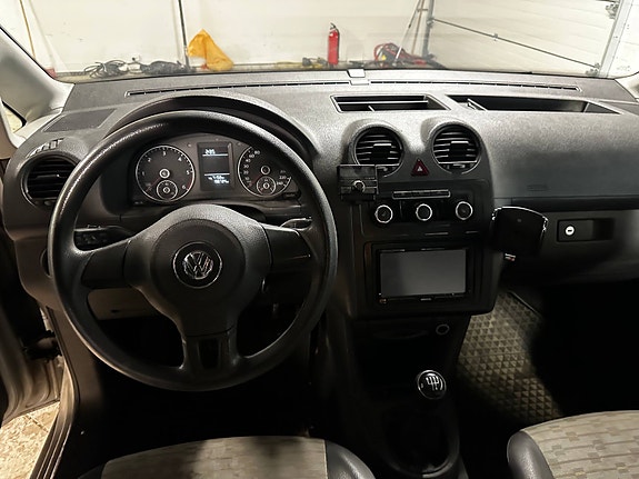 Volkswagen Caddy Maxi 12 of 25