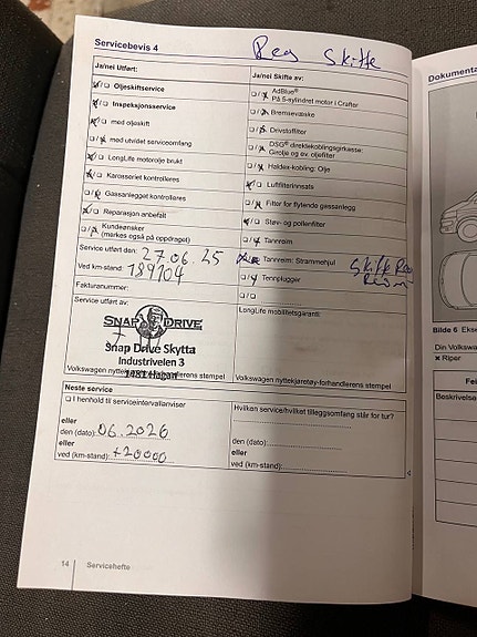 Volkswagen Caddy Maxi 25 of 25