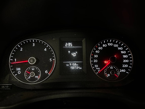Volkswagen Caddy Maxi 14 of 25