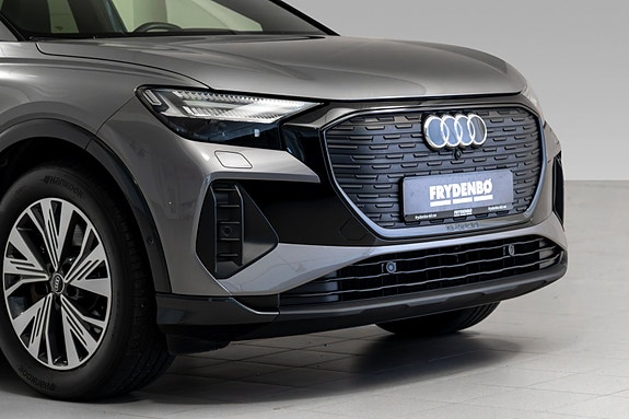 Audi Q4 e-tron 2 of 30
