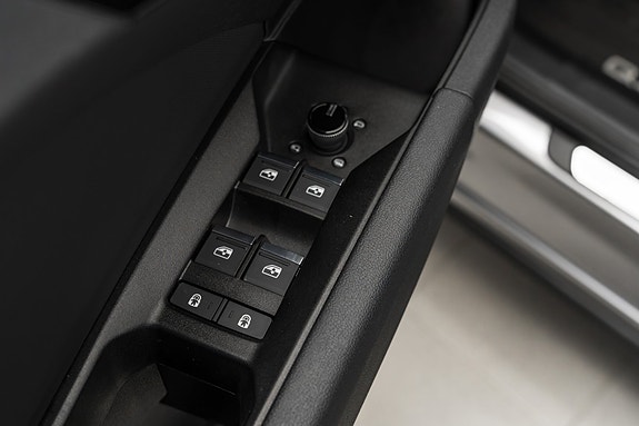 Audi Q4 e-tron 25 of 30