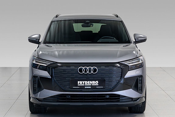 Audi Q4 e-tron 3 of 30