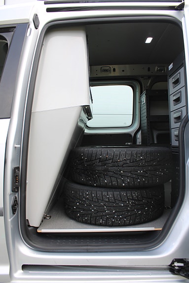 Volkswagen Caddy Maxi 16 of 30