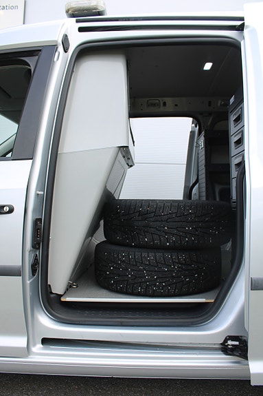 Volkswagen Caddy Maxi 17 of 30