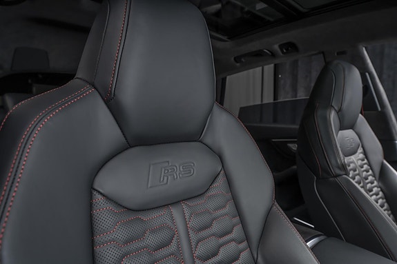 Audi RS Q8 27 of 30
