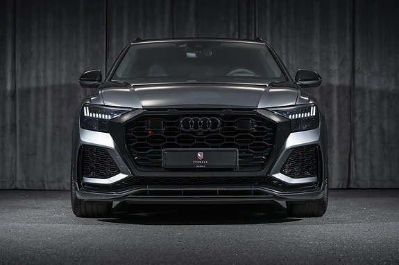 Audi RS Q8 2 of 30