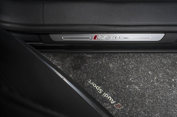 Audi RS Q8 12 of 30