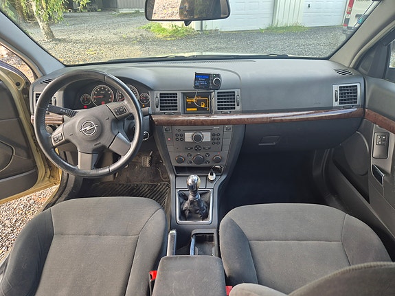 Opel Vectra 9 of 15