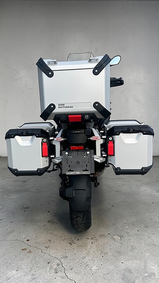 BMW R 1300 GS Adventure 9 of 9