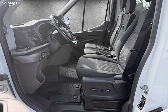 Ford Transit 18 of 30