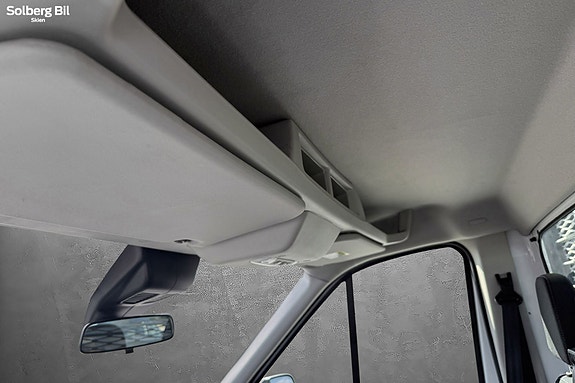Ford Transit 21 of 30