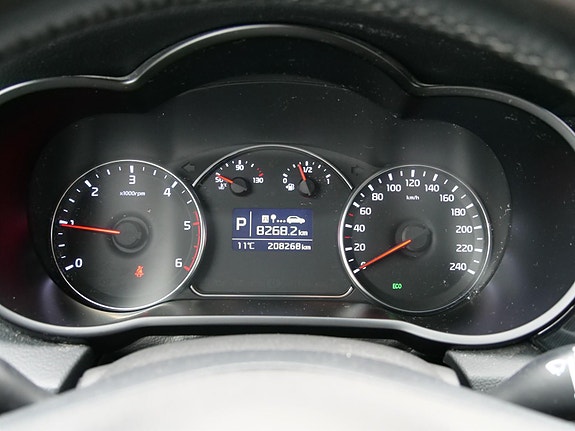Kia Carens 12 of 19