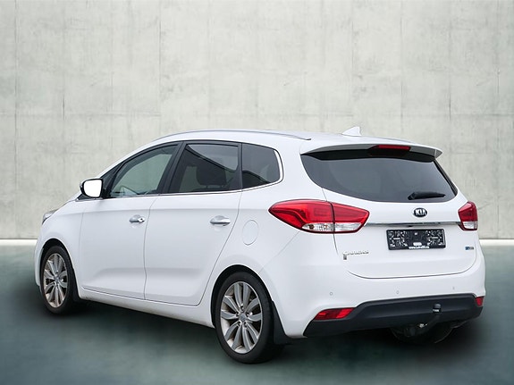 Kia Carens 3 of 19