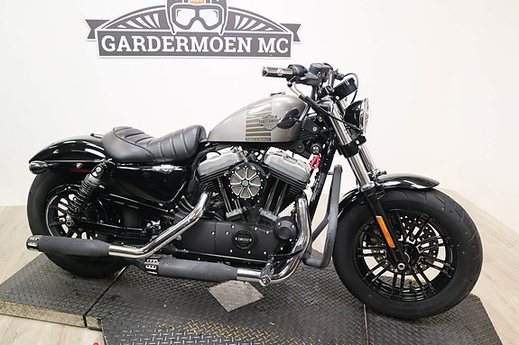 Harley-Davidson Forty-Eight 8 of 13