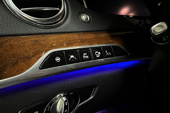Mercedes-Benz S400 h 22 of 30