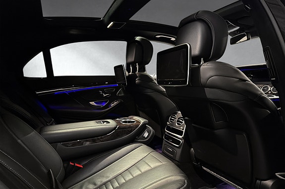 Mercedes-Benz S400 h 30 of 30