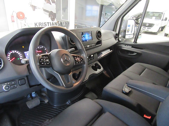 Mercedes-Benz Sprinter 315 10 of 19