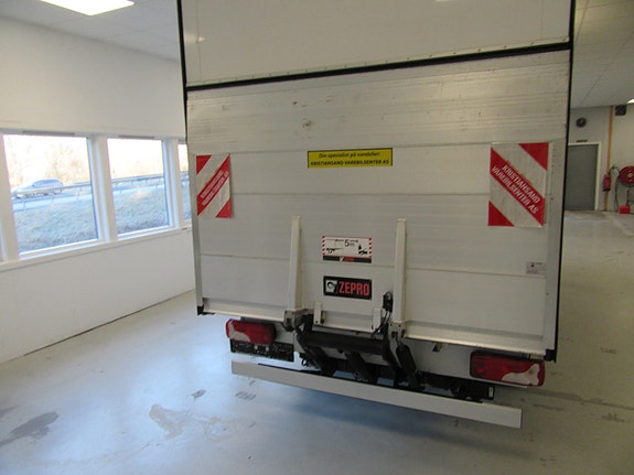 Mercedes-Benz Sprinter 315 3 of 19