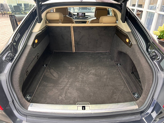 Audi A7 25 of 30