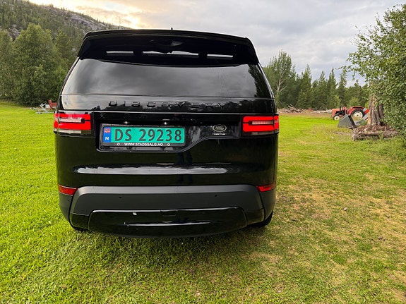 Land Rover Discovery 4 of 14
