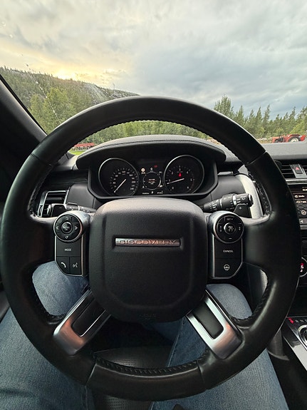 Land Rover Discovery 7 of 14