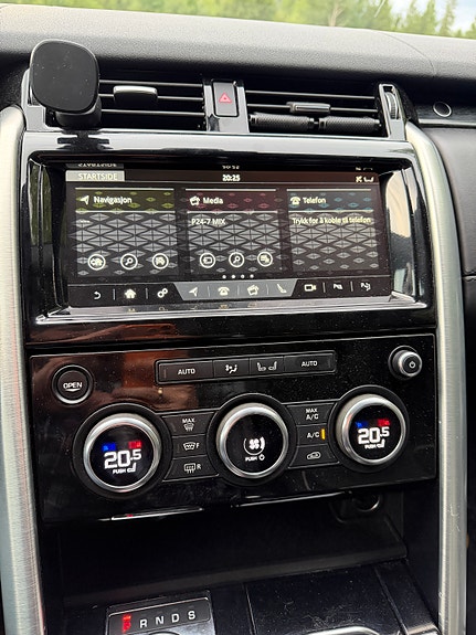 Land Rover Discovery 9 of 14