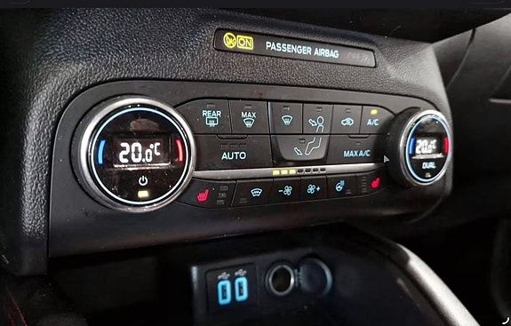 Ford Kuga 17 of 20