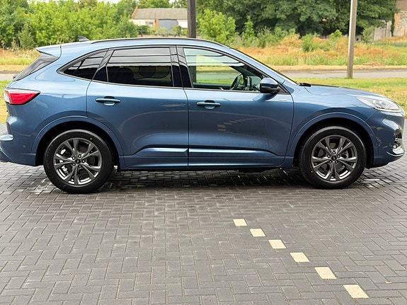 Ford Kuga 7 of 20