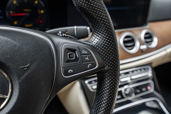 Mercedes-Benz E220 d 21 of 27
