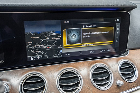 Mercedes-Benz E220 d 24 of 27
