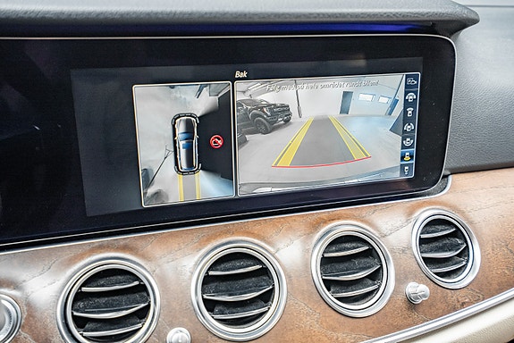 Mercedes-Benz E220 d 26 of 27