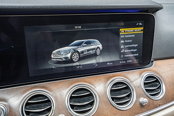 Mercedes-Benz E220 d 25 of 27