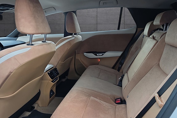 Lexus RZ500e 16 of 29