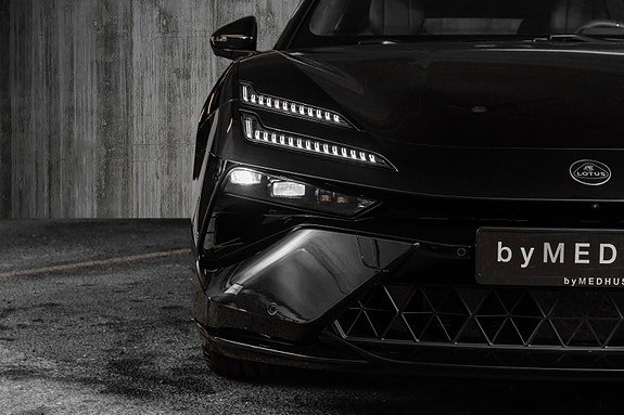 Lotus Emeya 8 of 30