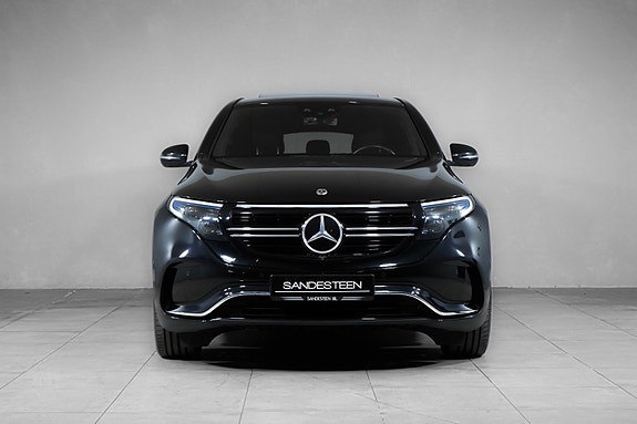 Mercedes-Benz EQC400 2 of 27