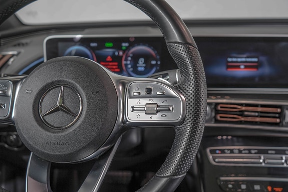 Mercedes-Benz EQC400 20 of 27