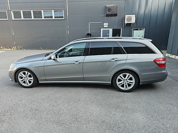 Mercedes-Benz E220 d 7 of 26