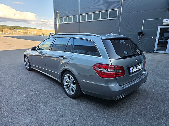 Mercedes-Benz E220 d 6 of 26